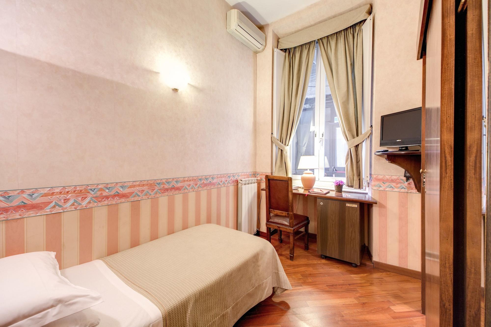 Hotel St. Moritz Rome Bagian luar foto